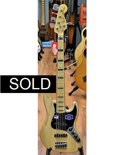 Fender Am Dlx JBV Nat Arce.